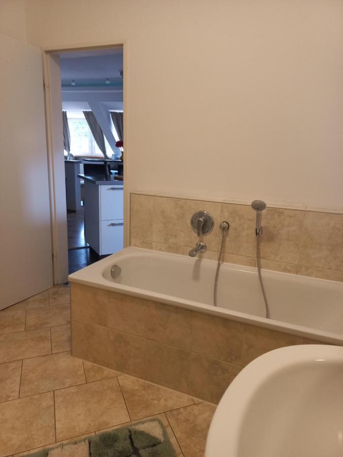 A-M Condominium Veszprém Eksteriør billede