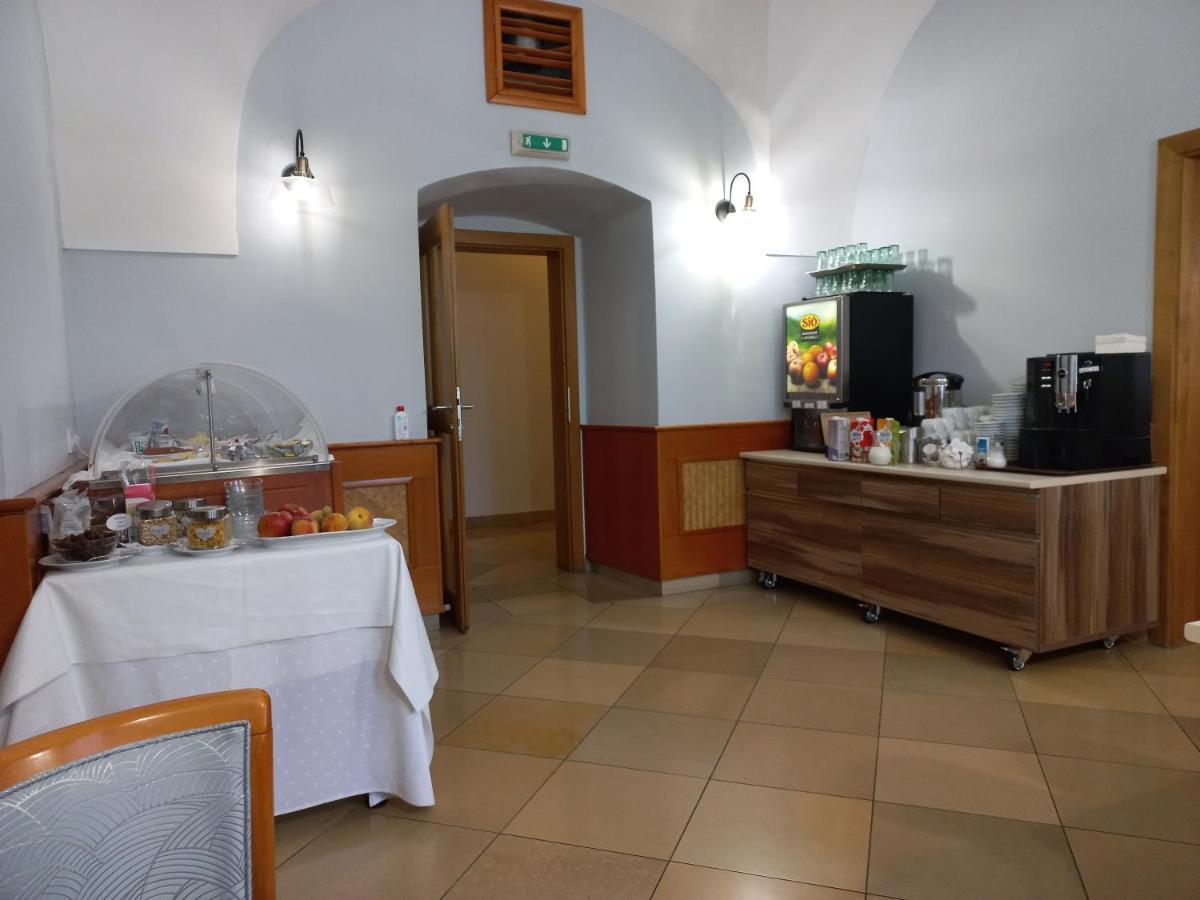 A-M Condominium Veszprém Eksteriør billede